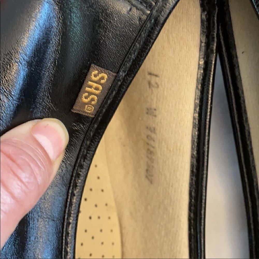 SAS BLACK LEATHER TASSLE WEDGE COMFORT SHO… - Picture 4 of 11